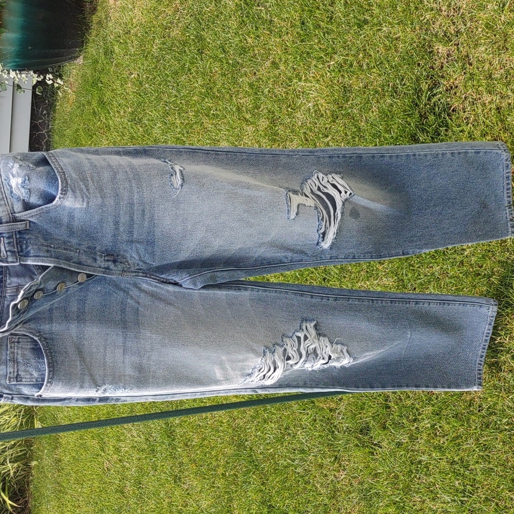 CELLO NWOT/NEVER WORN SIZE 7 BOYFRIEND BUTTON FLY JEANS